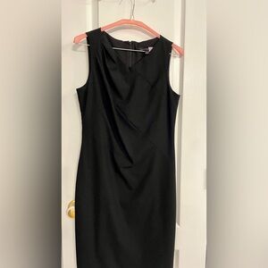 Banana Republic Black Light Wool Dress - Versatile
Only worn once. Very classy.